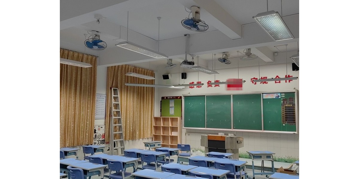 案例｜岑松江夫人外国语学校护眼教室灯改造完毕，教室优质照明光环境开启学生新的学期